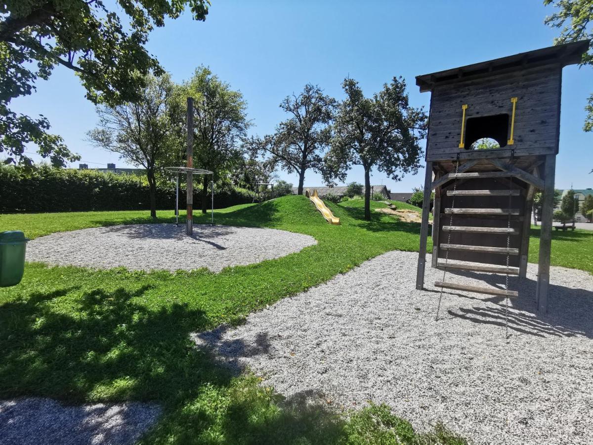 Rotheneder- Rupp * Niederndorf (Upper Austria)
